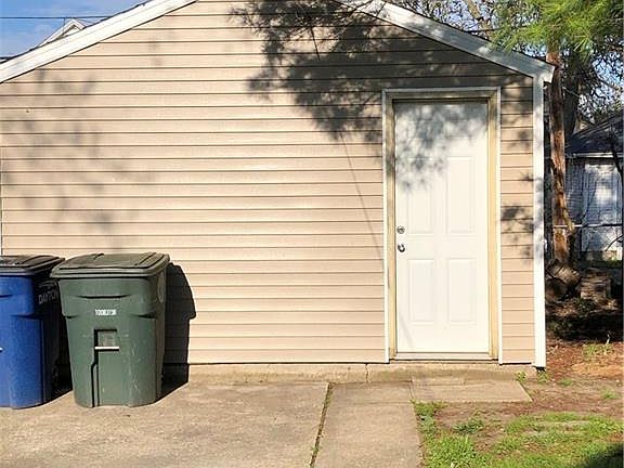 4th image of 134 S McGee St