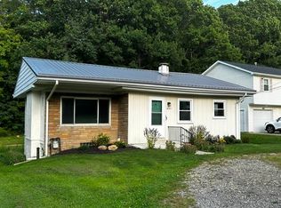 3137 Tamarack Dr, Erie, PA 16506