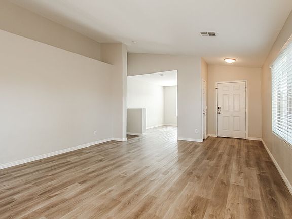 4th image of 1994 S 172nd Ln