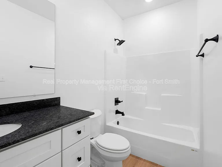 8705 Cantera Dr #B — Photo 15