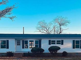 24115 Catherine St, Parksley, VA 23421