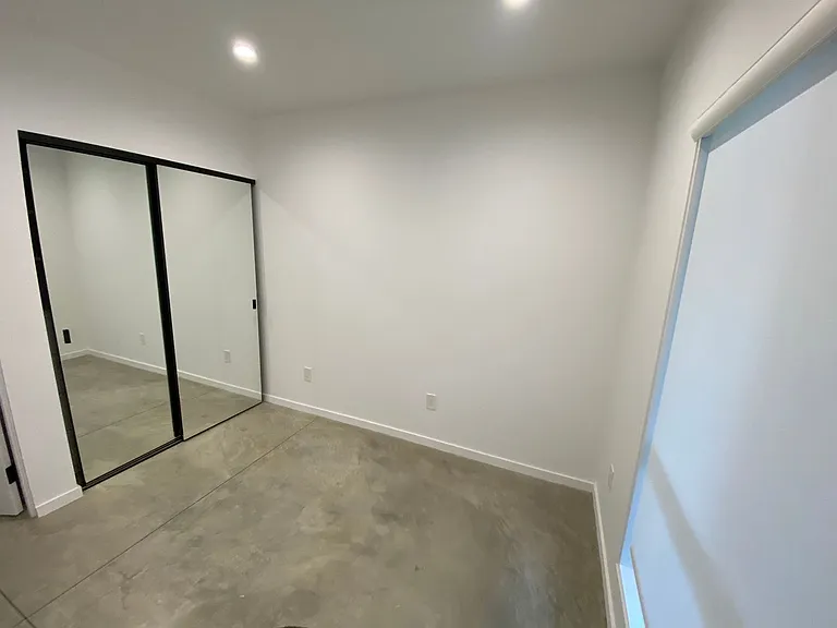2041 Cloverfield Blvd — Photo 6