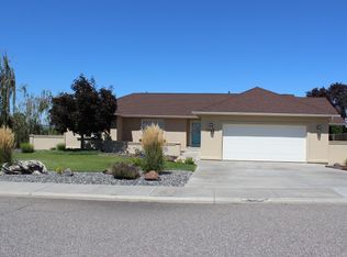 1945 Mountain View Dr, Prosser, WA