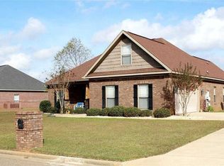 118 Brookwood Dr, Enterprise, AL 36330