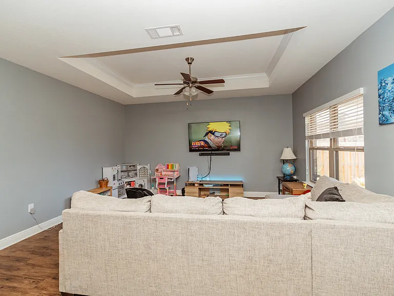 668 Teal St — Photo 17