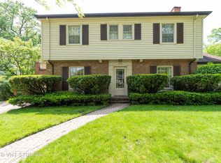 270 Lincolnwood Rd, Highland Park, IL 60035