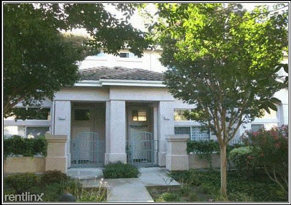 Front (right entrance) with Patio