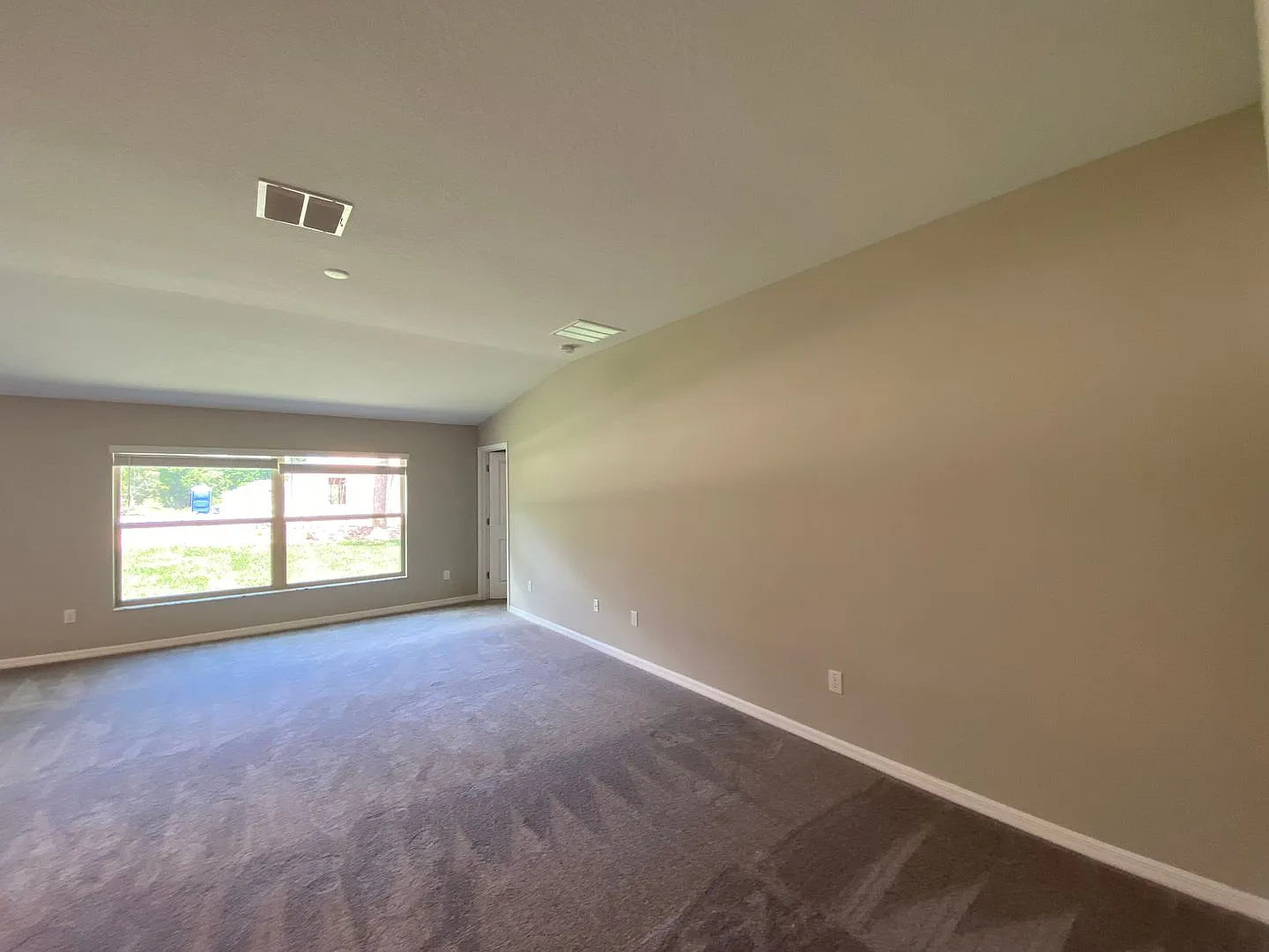 Sw Location 4/2/2 **Won't Last** — Photo 4