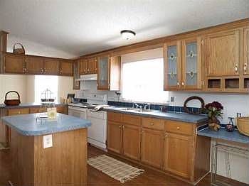 2nd image of 615 County Road 222