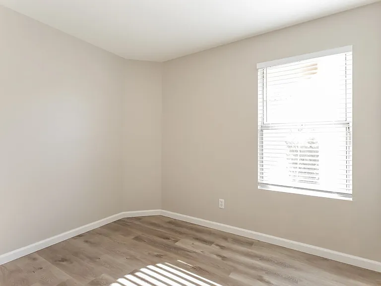 8338 W Bluefield Ave — Photo 12