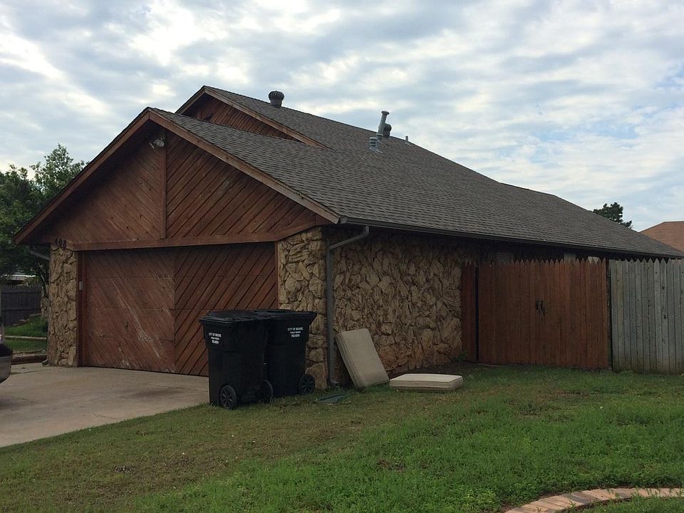 1st image of 408 NE 16th St