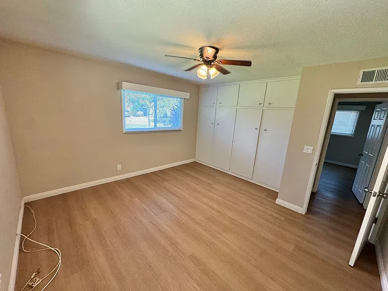 1209 N Riedel Ave — Photo 21