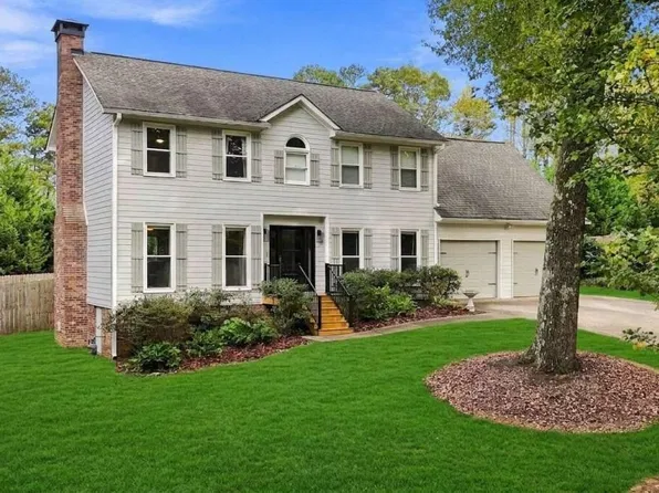 2026 Rocky Point Blf NW, Kennesaw, GA 30152
