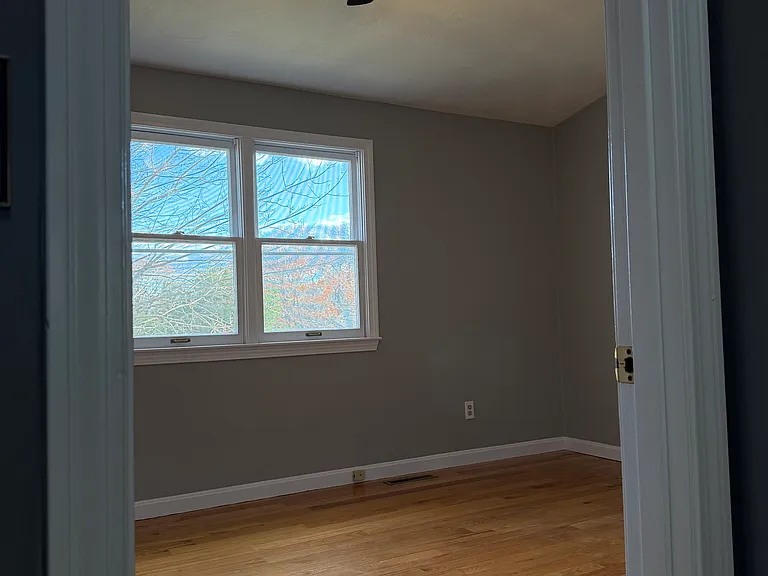 Morgan Ave — Photo 28