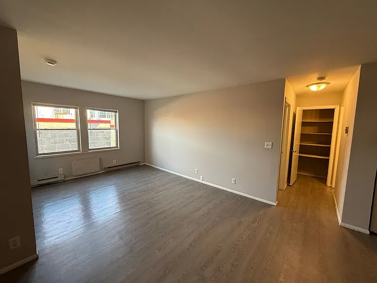N89W16746 Appleton Ave — Photo 5