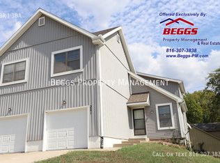 321 Dains St, Liberty, MO 64068