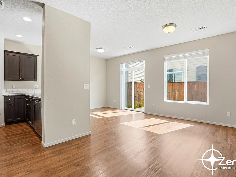 11517 NE 125th Ave — Photo 10