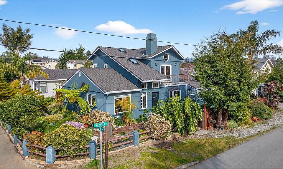 1st image of 1021 Webster St