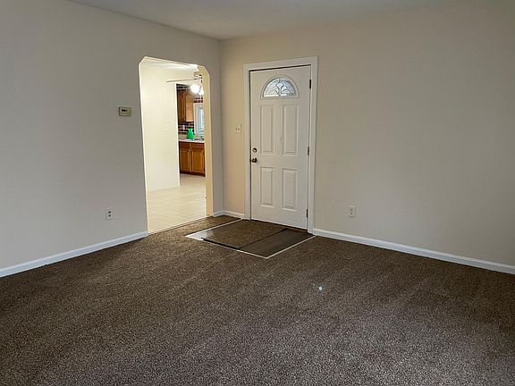 3rd image of 8508 Nightingale St