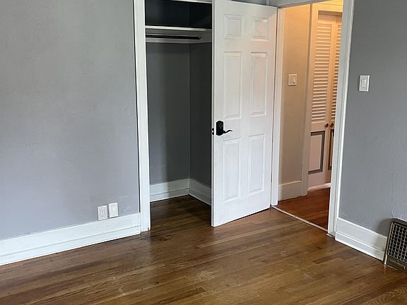 4th image of 3715 Warren Ave