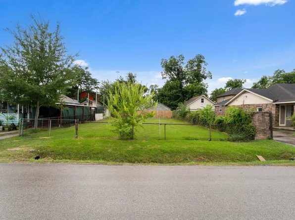 13 Hershe St, Houston, TX 77020