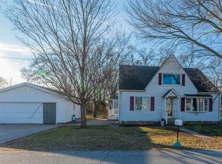 138 W Central St, Wheatfield, IN 46392