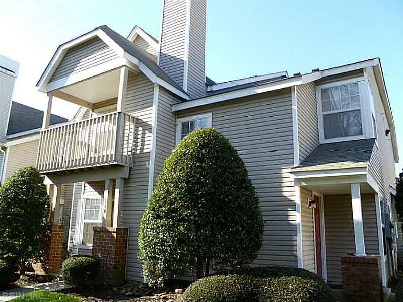 1st image of 104 Marshall Way APT J