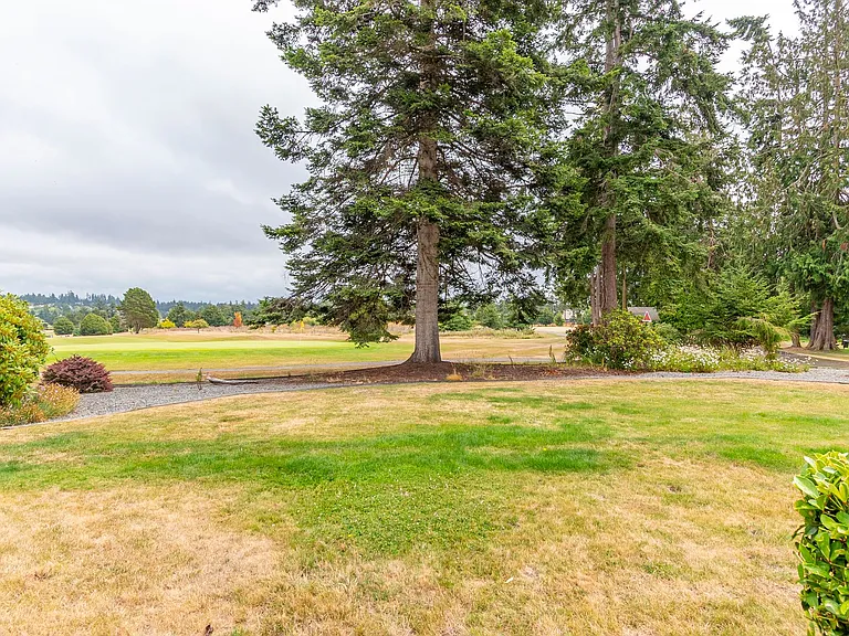 2156 Fairway Ln — Photo 22
