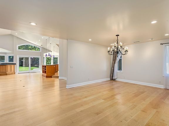 4th image of 5471 San Patricio Dr