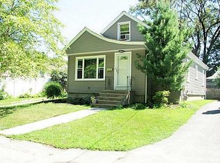 40 Mill St, Cranston, RI 02905