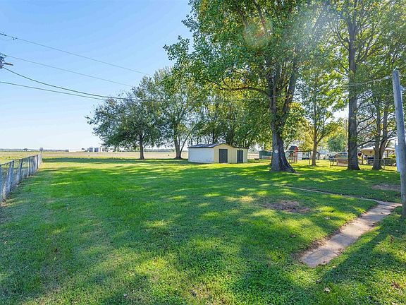 2nd image of 7179 Highway 60 W