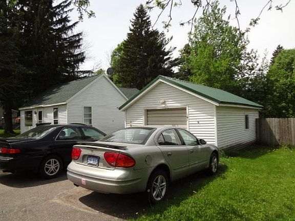 2nd image of 161 S Park St
