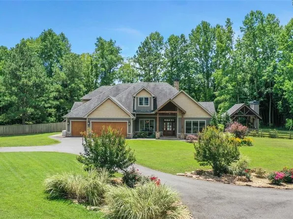 157 Lakota Dr, Dawsonville, GA 30534