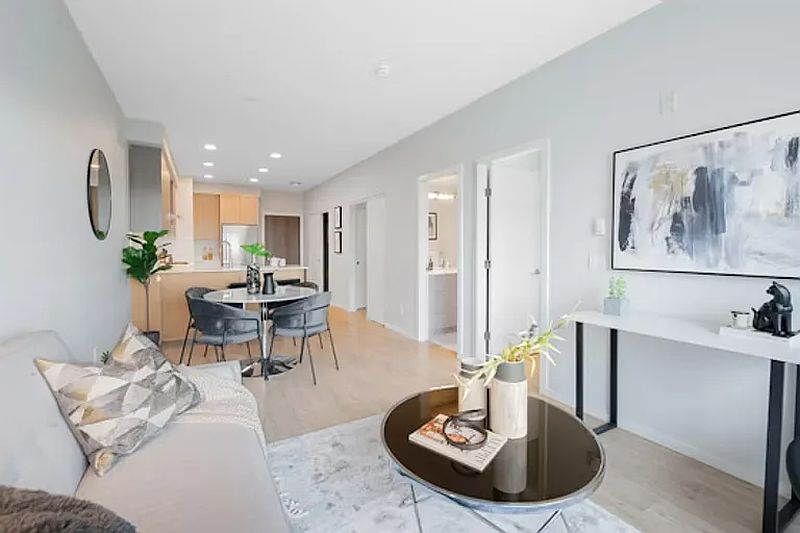 Burnaby Apartment for rent - 2 Bedrooms — photo 4