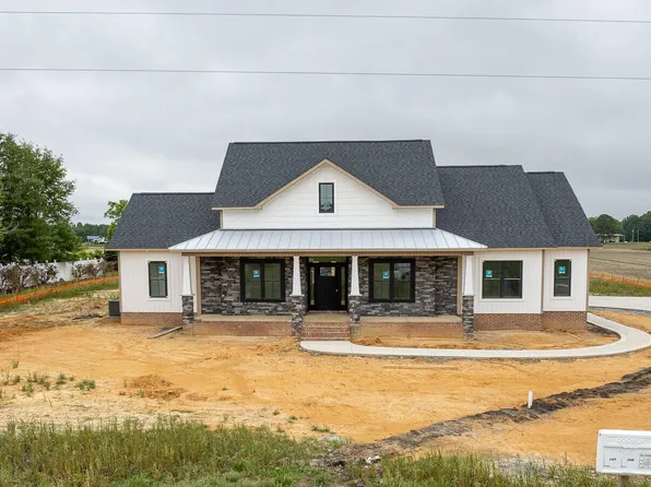 144 Naylor School Road, Roseboro, NC 28382