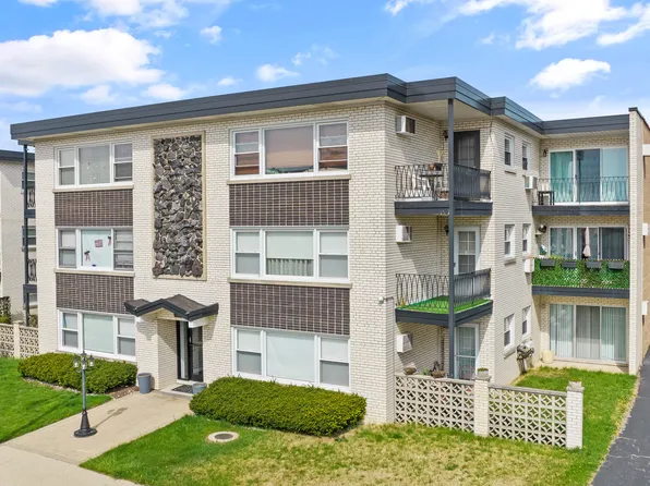 3011 Paris Ave APT 108, River Grove, IL 60171