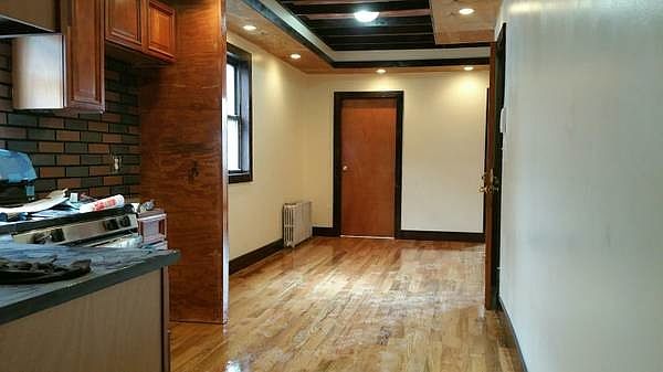 1st image of 290 Weirfield St