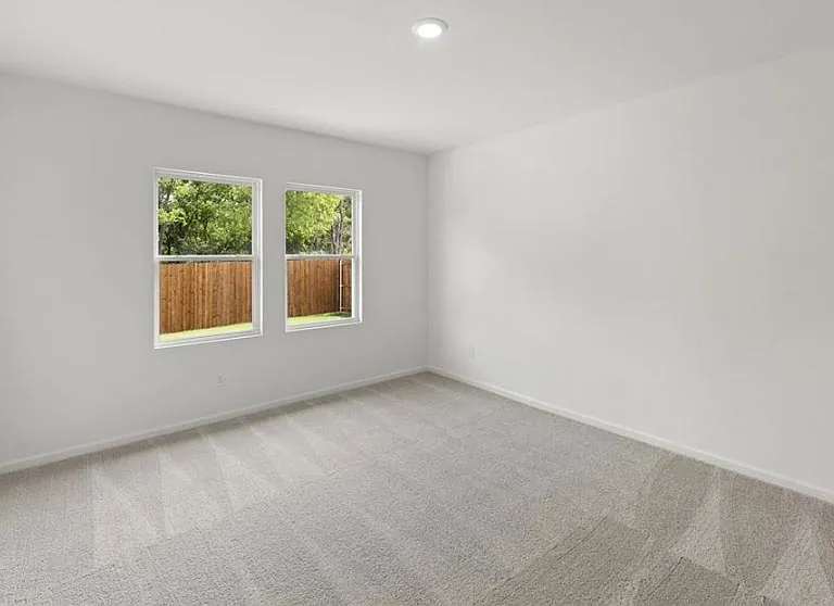 17 Glen Crossing Rd — Photo 13