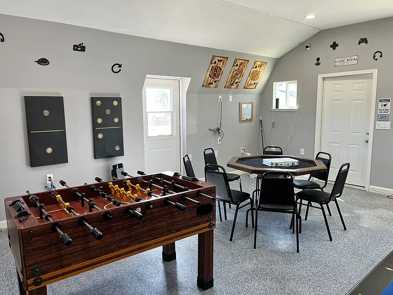 Manning Ct — Photo 6