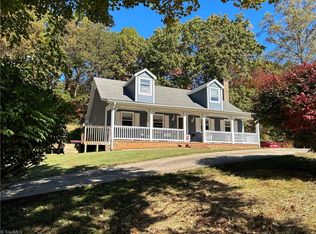 606 Honeywell Dr, Rural Hall, NC 27045