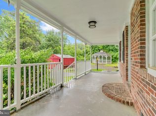29823 Hillview Dr, Mechanicsville, MD 20659