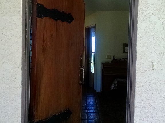 3rd image of 14273 Lake Blvd