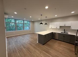 214 Kinne St #208, East Syracuse, NY