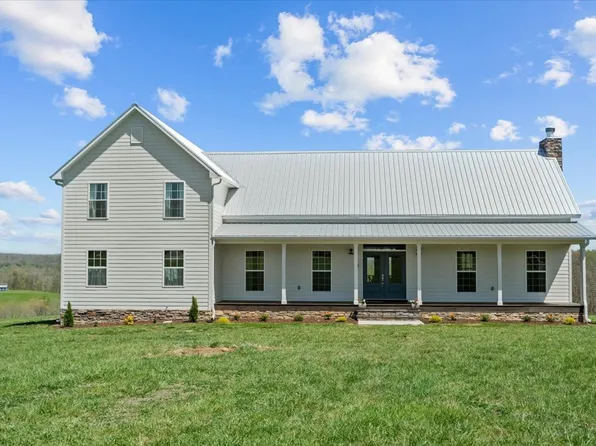 1010 Chestnut Ln, Nunnelly, TN 37137
