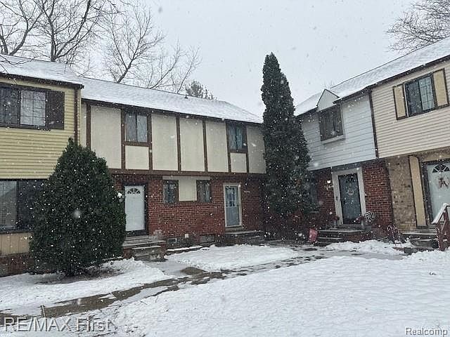 1st image of 8524 Hickory Dr