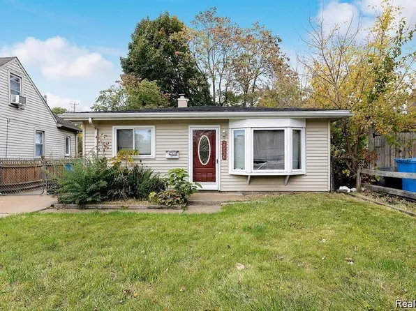 25536 Powers Ave, Dearborn Heights, MI 48125