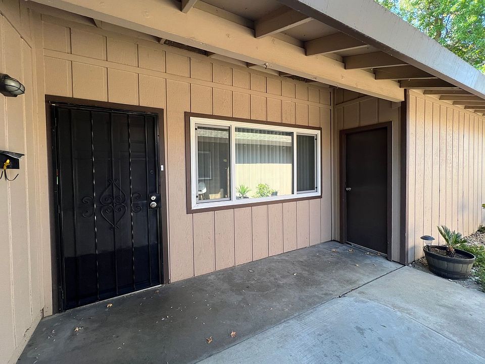1st image of 2402 & 2406 W Aladdin Way #2406