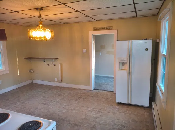 413 Jackson St #1, Thompson, PA 18465