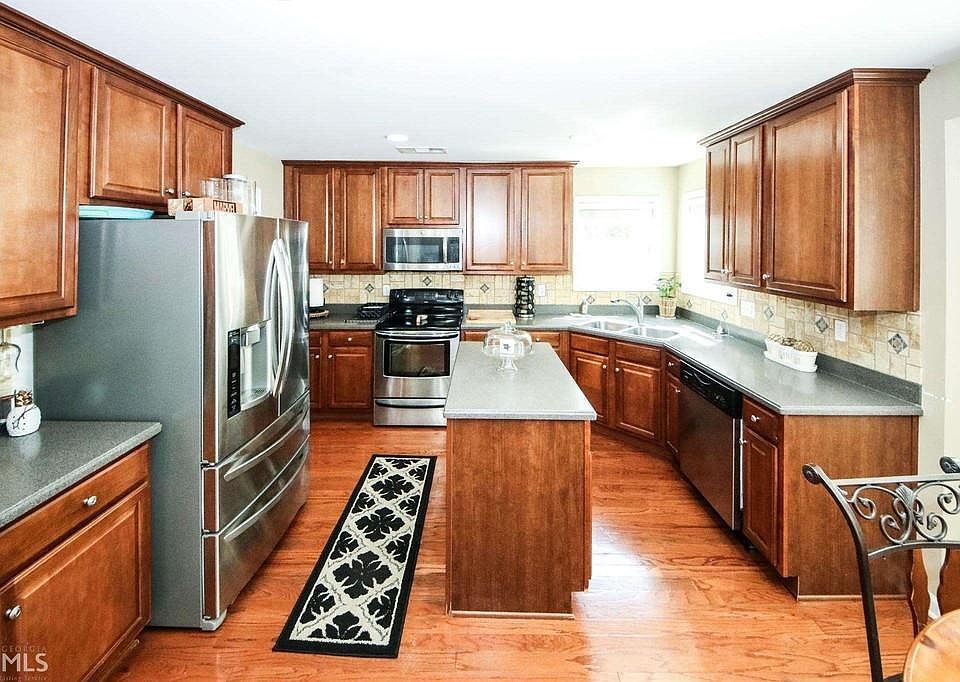 1st image of 1610 Highland Oaks Way