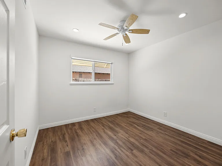 5892 Oak Meadow Dr — Photo 35